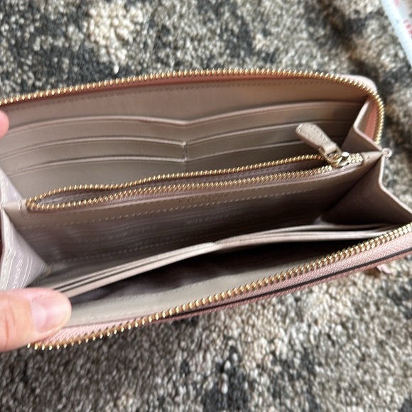 Kate Spade - Picture 15 of 15